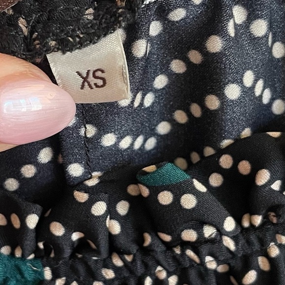 Tucker NYC Silk Blend Dot Patterned Off Shoulder Top, Size XS - Picture 5 of 7